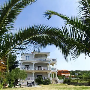 apartments-natali.hotelinzadar.com/