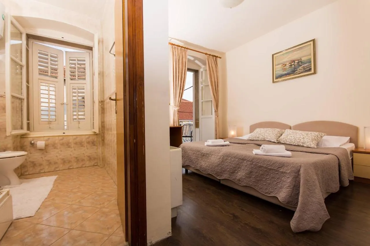 Vila Liza Bed & Breakfast Trogir Croatia