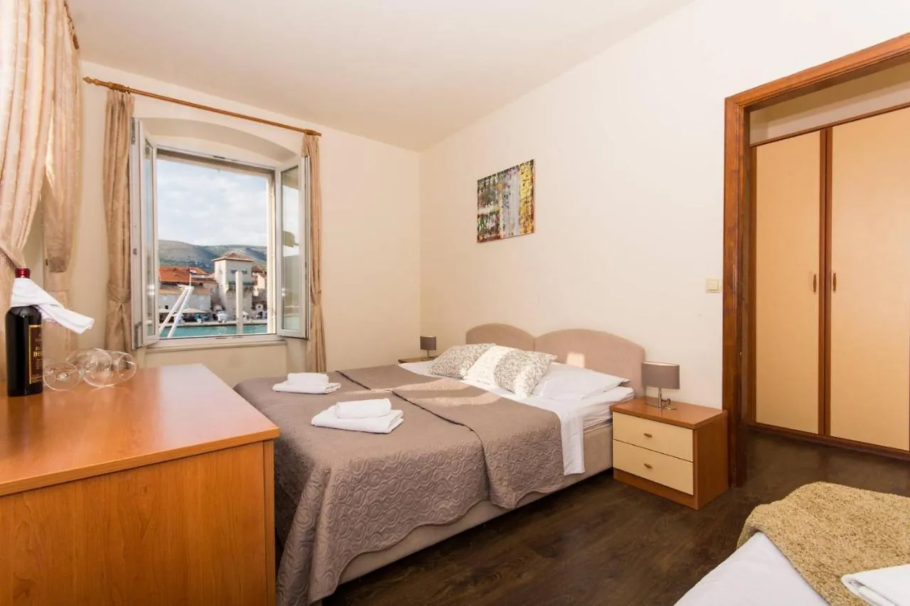 Vila Liza Bed & Breakfast Trogir