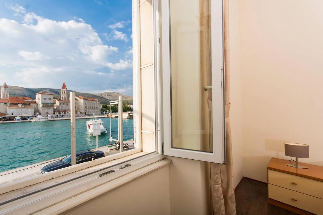 Vila Liza Bed & Breakfast Trogir